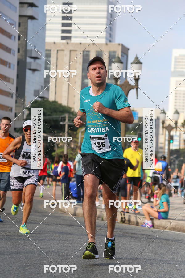 Buy your photos of the eventMeia Maratona Internacional de Curitiba 2018 on Fotop
