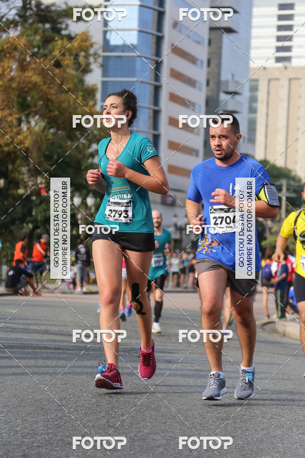 Buy your photos of the eventMeia Maratona Internacional de Curitiba 2018 on Fotop