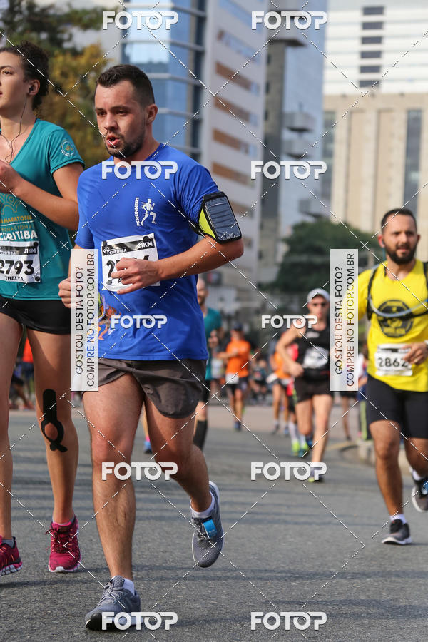 Buy your photos of the eventMeia Maratona Internacional de Curitiba 2018 on Fotop