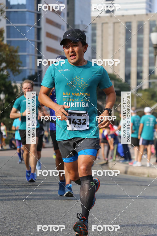 Buy your photos of the eventMeia Maratona Internacional de Curitiba 2018 on Fotop
