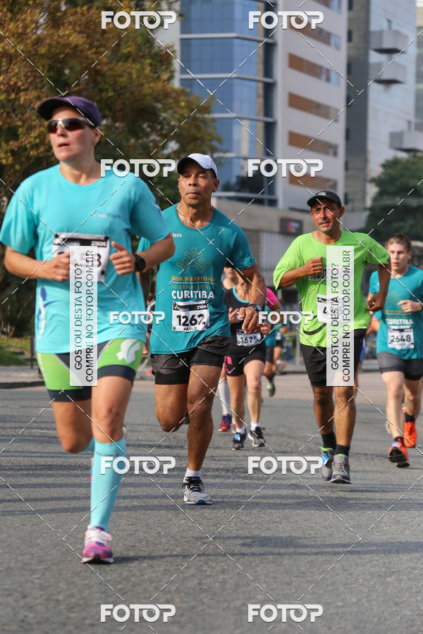 Buy your photos of the eventMeia Maratona Internacional de Curitiba 2018 on Fotop