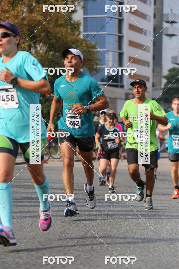 Buy your photos of the eventMeia Maratona Internacional de Curitiba 2018 on Fotop