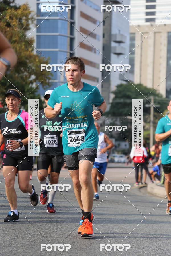 Buy your photos of the eventMeia Maratona Internacional de Curitiba 2018 on Fotop