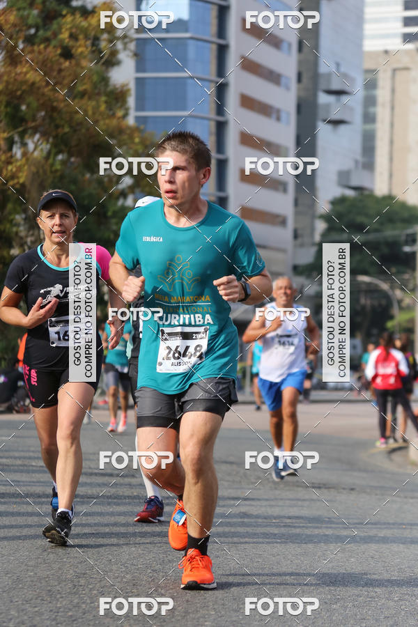 Buy your photos of the eventMeia Maratona Internacional de Curitiba 2018 on Fotop