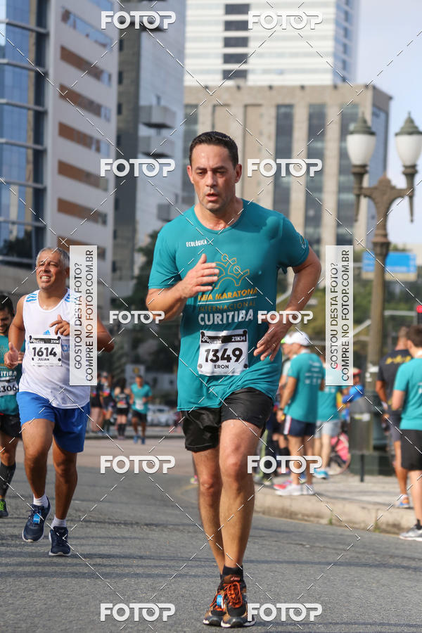 Buy your photos of the eventMeia Maratona Internacional de Curitiba 2018 on Fotop