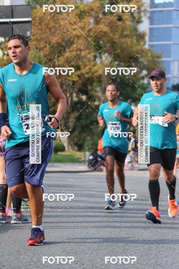 Buy your photos of the eventMeia Maratona Internacional de Curitiba 2018 on Fotop