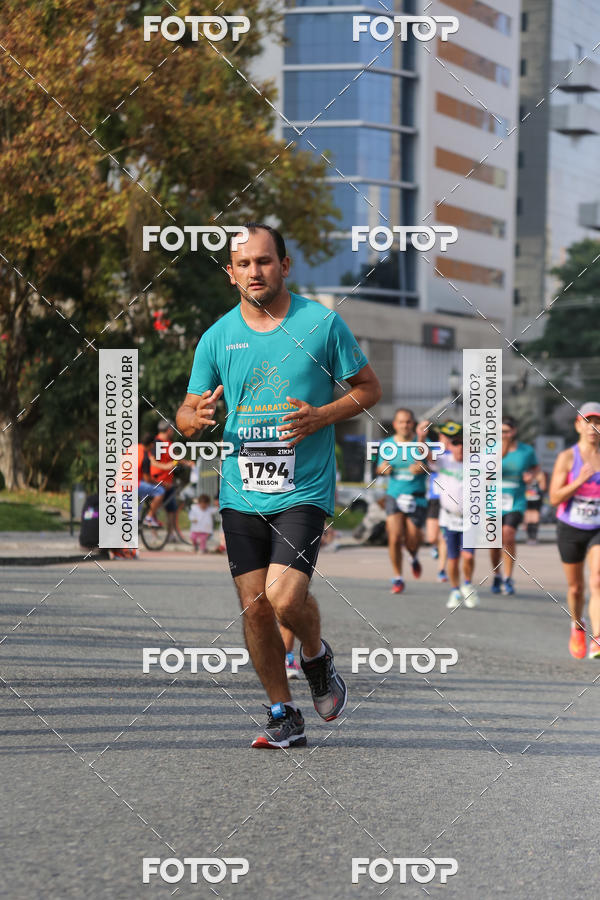 Buy your photos of the eventMeia Maratona Internacional de Curitiba 2018 on Fotop
