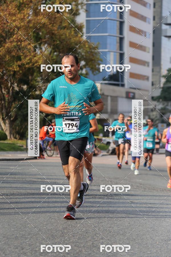 Buy your photos of the eventMeia Maratona Internacional de Curitiba 2018 on Fotop