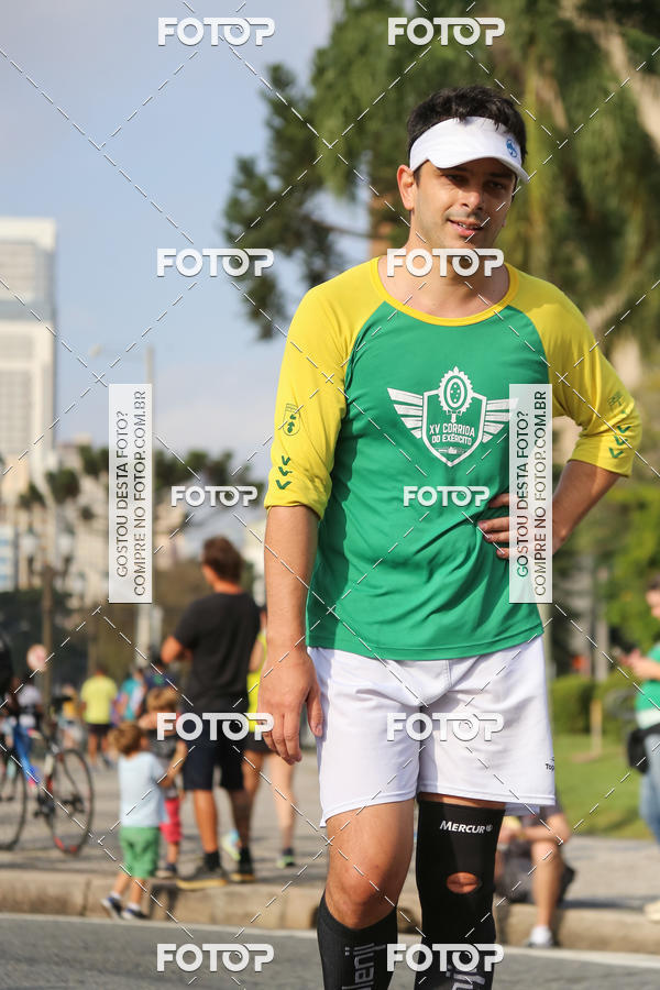 Buy your photos of the eventMeia Maratona Internacional de Curitiba 2018 on Fotop