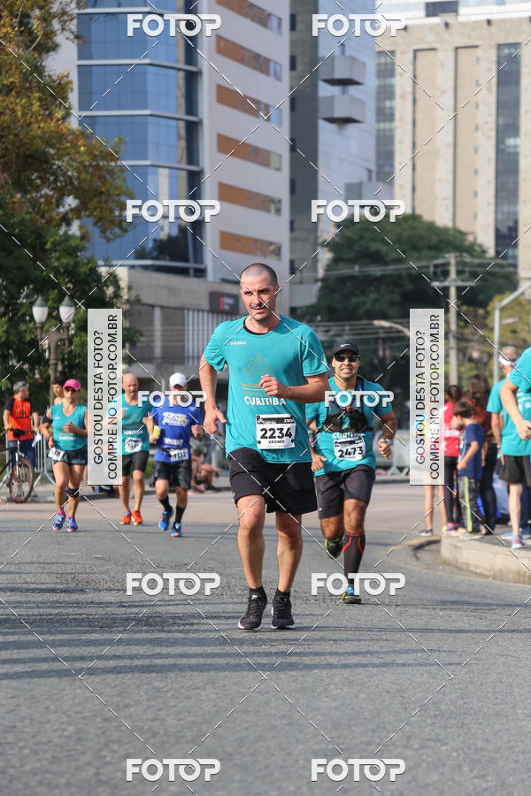 Buy your photos of the eventMeia Maratona Internacional de Curitiba 2018 on Fotop