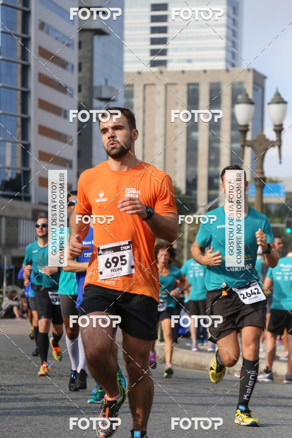 Buy your photos of the eventMeia Maratona Internacional de Curitiba 2018 on Fotop
