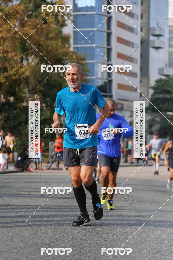Buy your photos of the eventMeia Maratona Internacional de Curitiba 2018 on Fotop