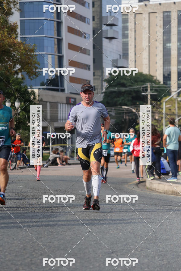 Buy your photos of the eventMeia Maratona Internacional de Curitiba 2018 on Fotop