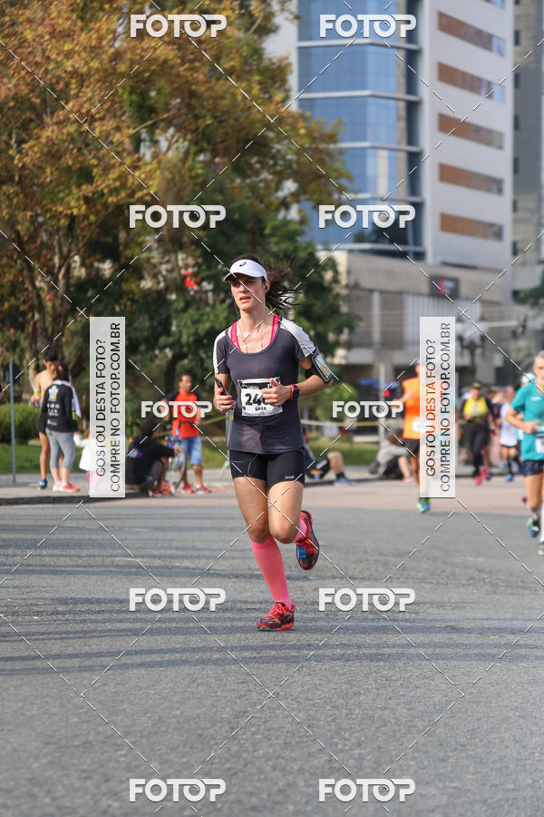 Buy your photos of the eventMeia Maratona Internacional de Curitiba 2018 on Fotop