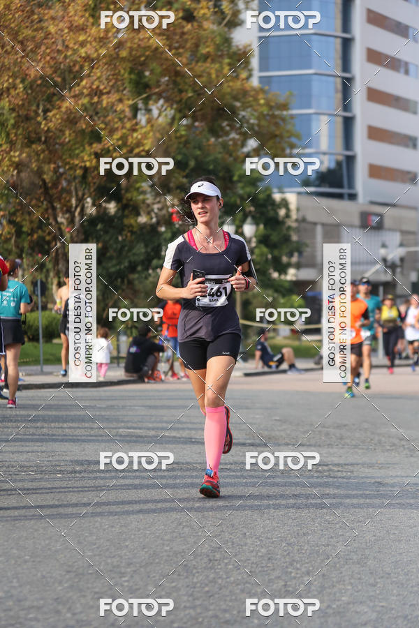 Buy your photos of the eventMeia Maratona Internacional de Curitiba 2018 on Fotop