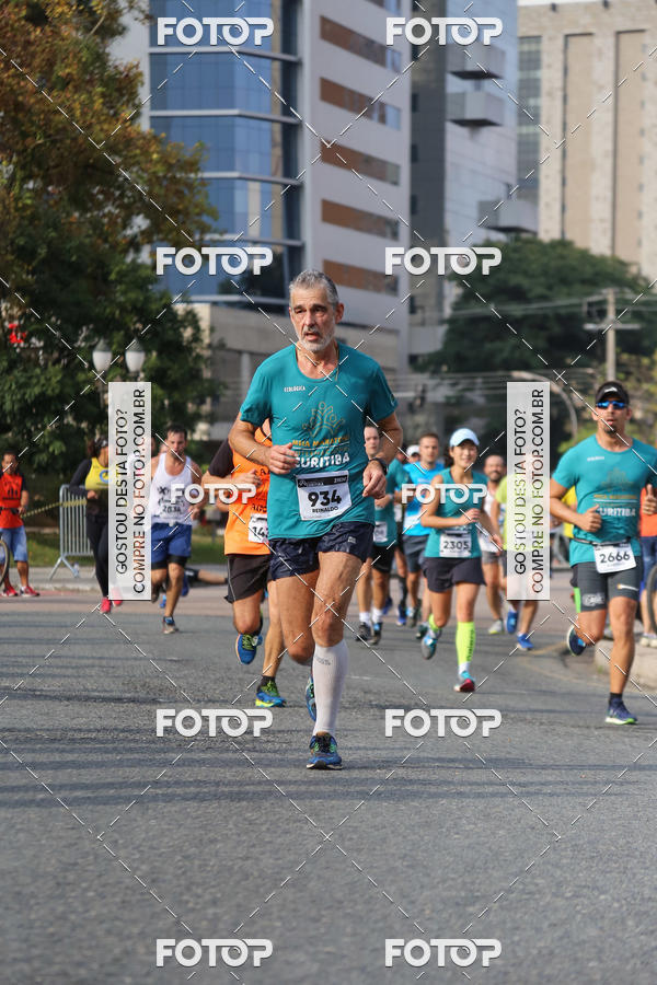 Buy your photos of the eventMeia Maratona Internacional de Curitiba 2018 on Fotop