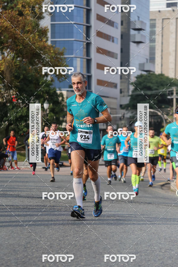 Buy your photos of the eventMeia Maratona Internacional de Curitiba 2018 on Fotop