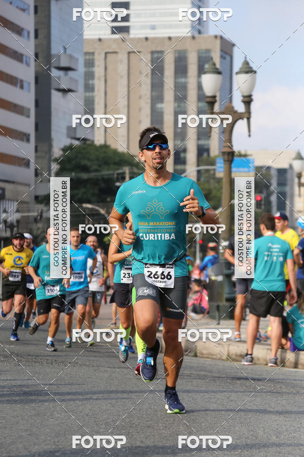 Buy your photos of the eventMeia Maratona Internacional de Curitiba 2018 on Fotop