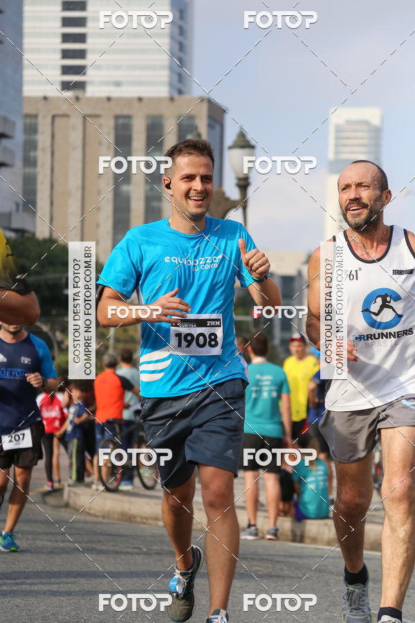 Buy your photos of the eventMeia Maratona Internacional de Curitiba 2018 on Fotop