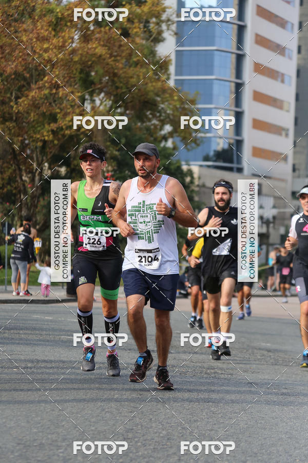 Buy your photos of the eventMeia Maratona Internacional de Curitiba 2018 on Fotop