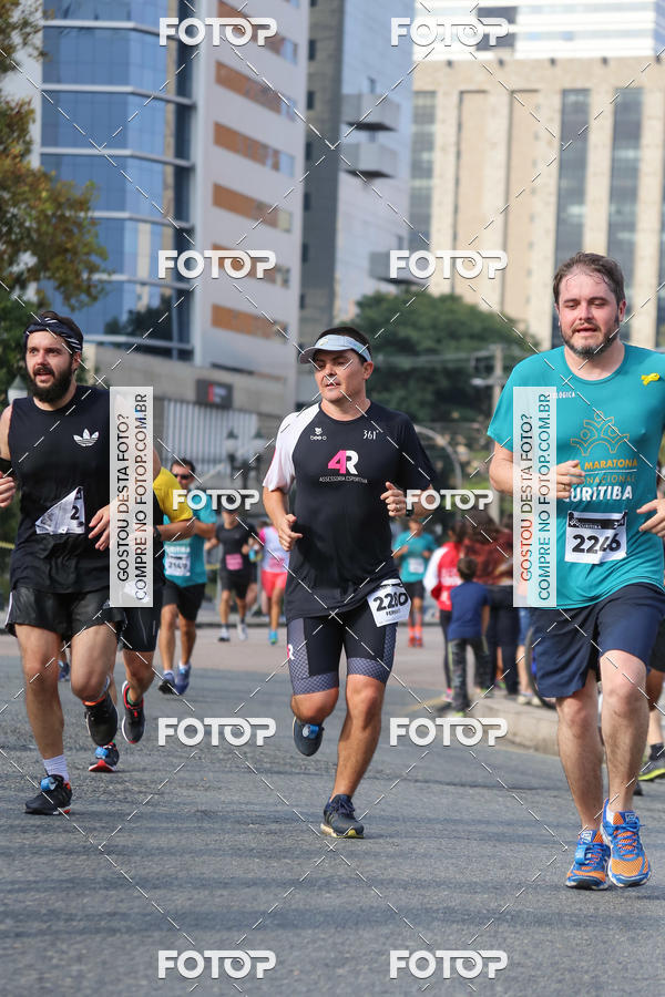 Buy your photos of the eventMeia Maratona Internacional de Curitiba 2018 on Fotop