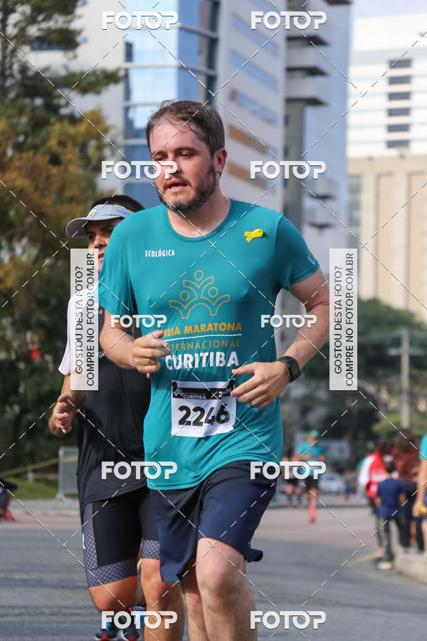 Buy your photos of the eventMeia Maratona Internacional de Curitiba 2018 on Fotop