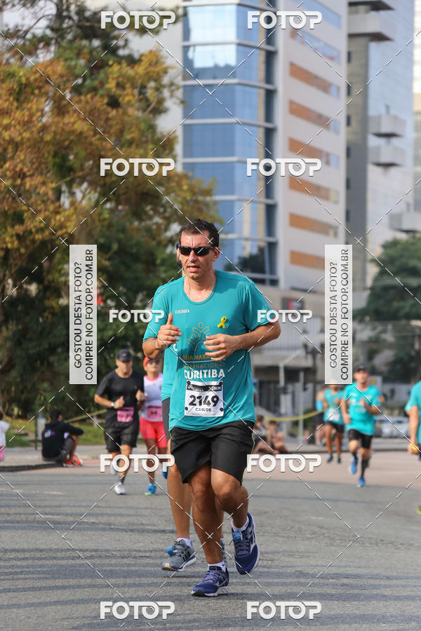 Buy your photos of the eventMeia Maratona Internacional de Curitiba 2018 on Fotop