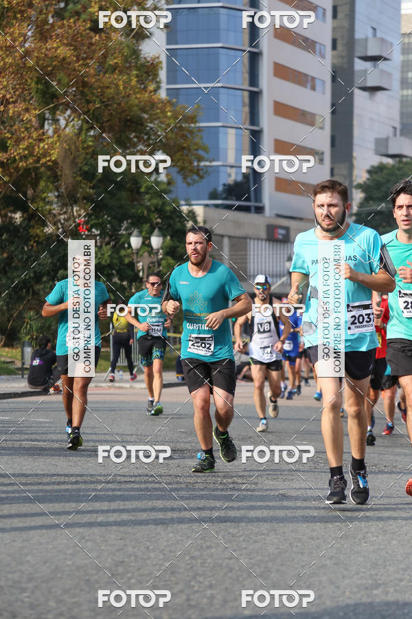 Buy your photos of the eventMeia Maratona Internacional de Curitiba 2018 on Fotop