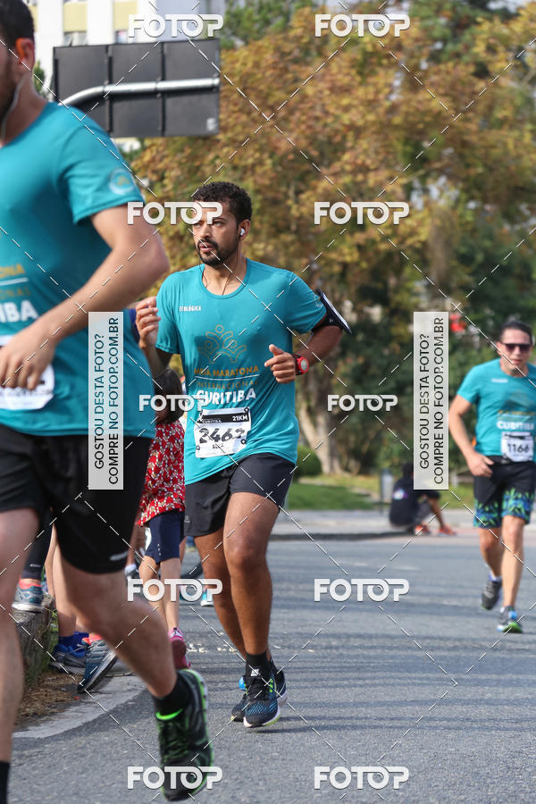 Buy your photos of the eventMeia Maratona Internacional de Curitiba 2018 on Fotop