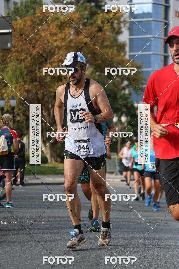 Buy your photos of the eventMeia Maratona Internacional de Curitiba 2018 on Fotop
