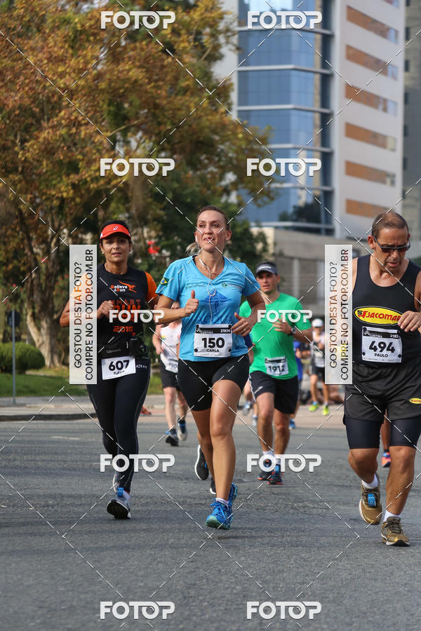 Buy your photos of the eventMeia Maratona Internacional de Curitiba 2018 on Fotop