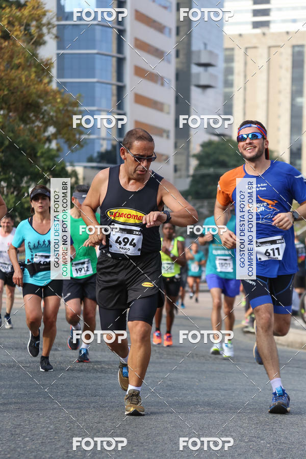 Buy your photos of the eventMeia Maratona Internacional de Curitiba 2018 on Fotop