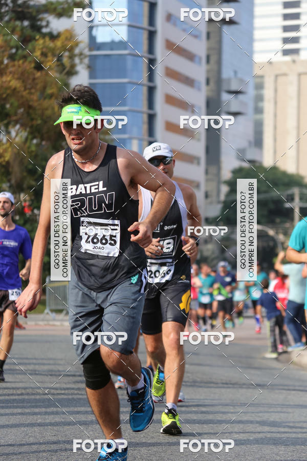Buy your photos of the eventMeia Maratona Internacional de Curitiba 2018 on Fotop