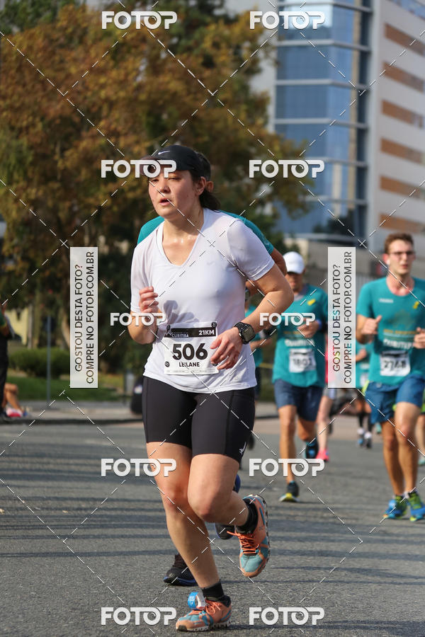 Buy your photos of the eventMeia Maratona Internacional de Curitiba 2018 on Fotop