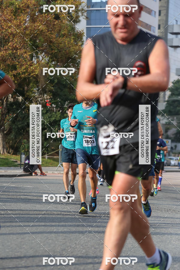 Buy your photos of the eventMeia Maratona Internacional de Curitiba 2018 on Fotop