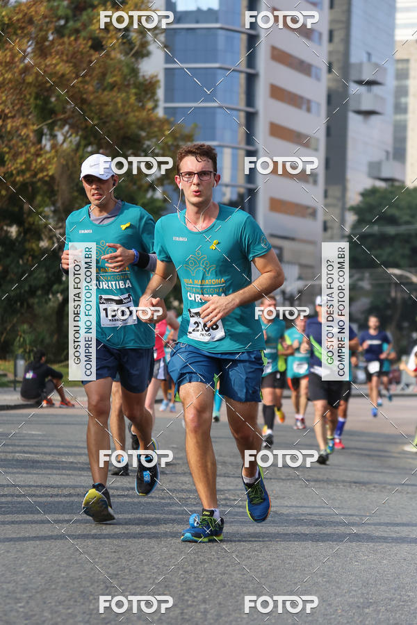 Buy your photos of the eventMeia Maratona Internacional de Curitiba 2018 on Fotop