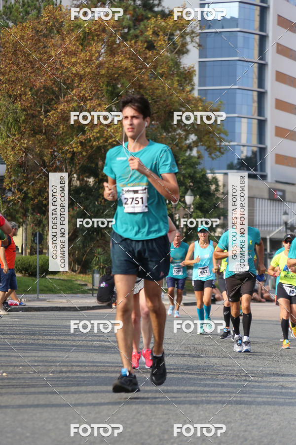 Buy your photos of the eventMeia Maratona Internacional de Curitiba 2018 on Fotop