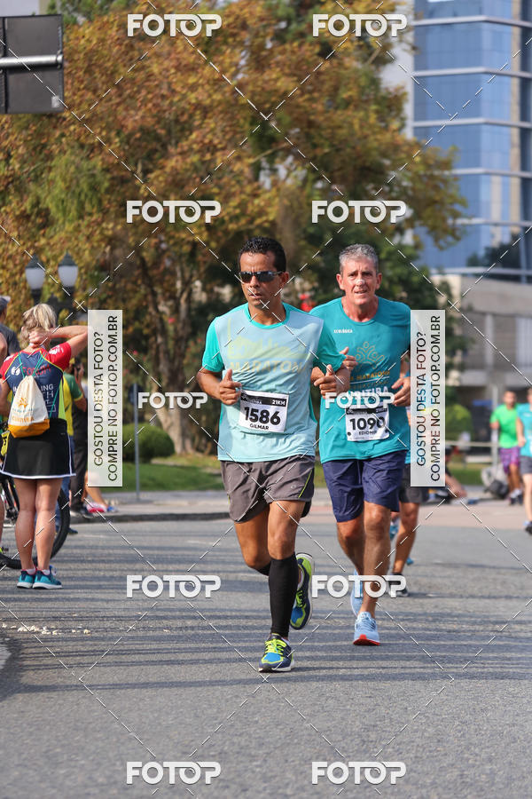 Buy your photos of the eventMeia Maratona Internacional de Curitiba 2018 on Fotop