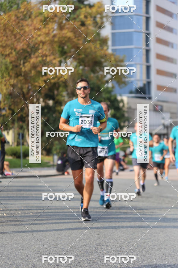 Buy your photos of the eventMeia Maratona Internacional de Curitiba 2018 on Fotop