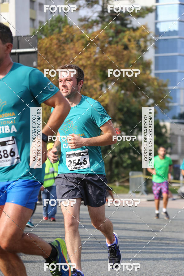 Buy your photos of the eventMeia Maratona Internacional de Curitiba 2018 on Fotop