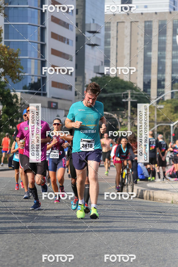 Buy your photos of the eventMeia Maratona Internacional de Curitiba 2018 on Fotop