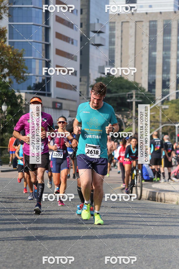 Buy your photos of the eventMeia Maratona Internacional de Curitiba 2018 on Fotop