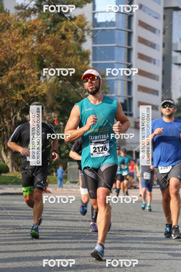 Buy your photos of the eventMeia Maratona Internacional de Curitiba 2018 on Fotop