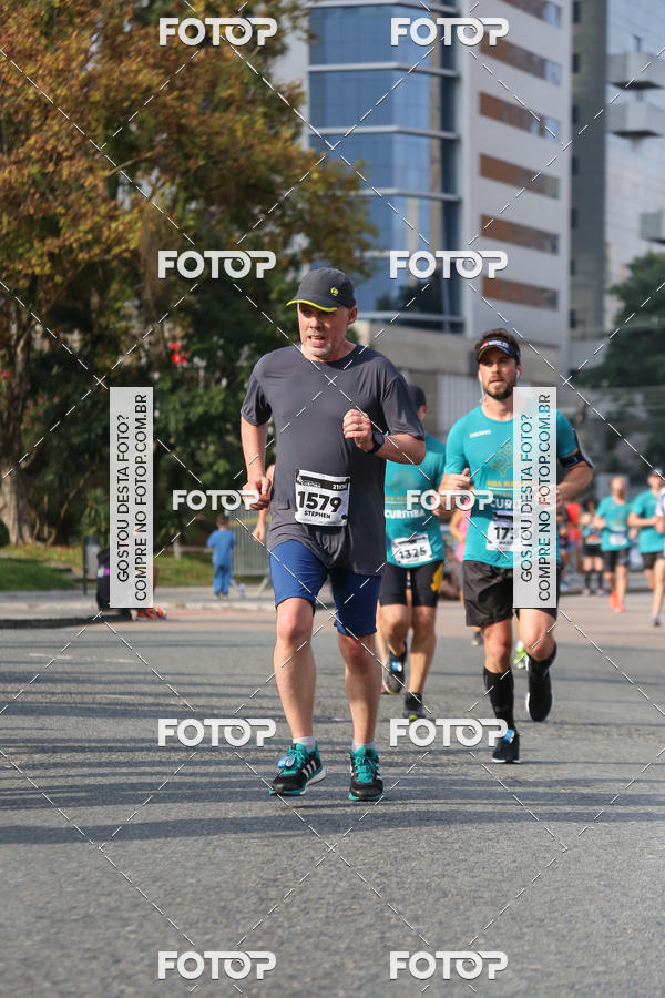 Buy your photos of the eventMeia Maratona Internacional de Curitiba 2018 on Fotop
