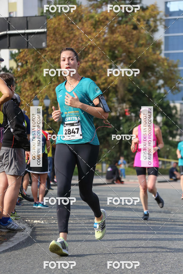 Buy your photos of the eventMeia Maratona Internacional de Curitiba 2018 on Fotop