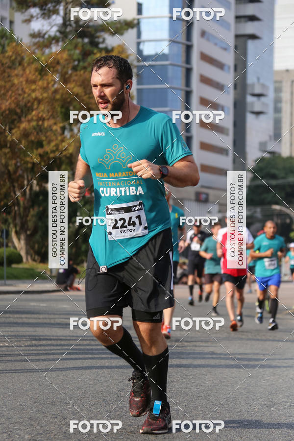 Buy your photos of the eventMeia Maratona Internacional de Curitiba 2018 on Fotop