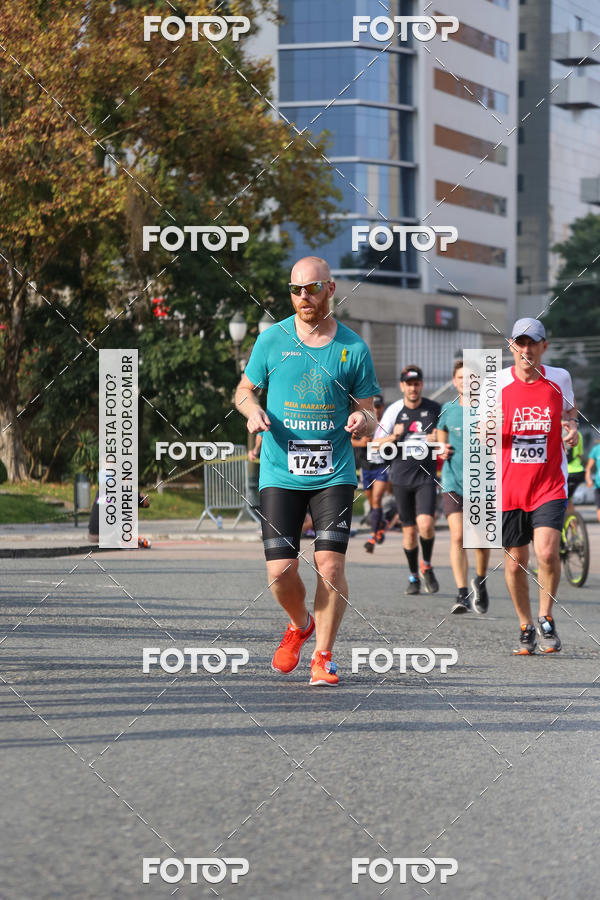 Buy your photos of the eventMeia Maratona Internacional de Curitiba 2018 on Fotop