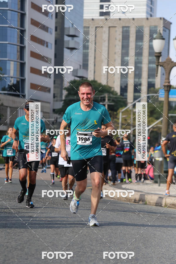 Buy your photos of the eventMeia Maratona Internacional de Curitiba 2018 on Fotop