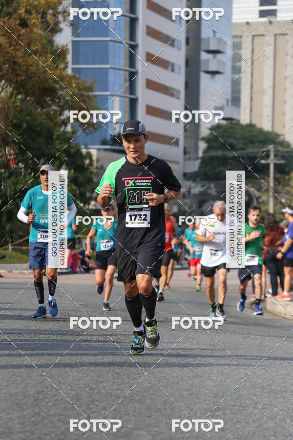 Buy your photos of the eventMeia Maratona Internacional de Curitiba 2018 on Fotop