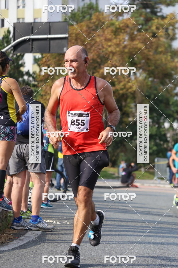 Buy your photos of the eventMeia Maratona Internacional de Curitiba 2018 on Fotop